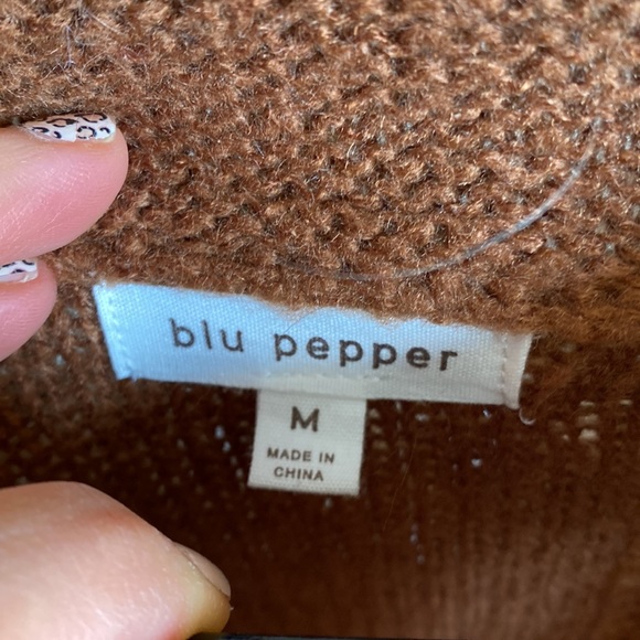 Blu Pepper Womens Brown Sweater Open Knit Eyelet Size Medium - Picture 3 of 5